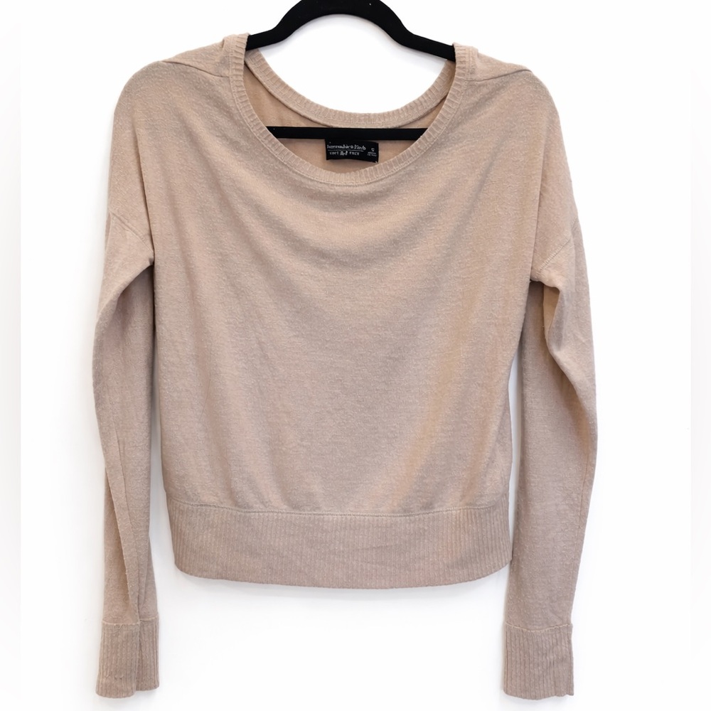 Abercrombie & Fitch Soft A&F Cozy Long Sleeve Knit Pullover Top Size S Nude